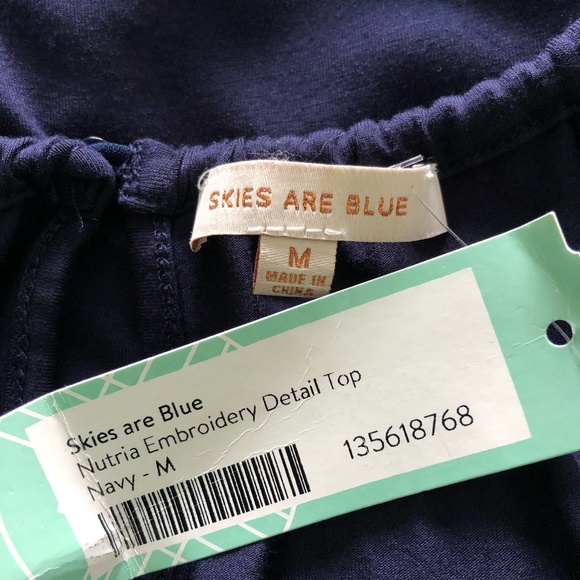 Skies Are Blue Nutria Embroidery Detail Navy Blue Top Size M - Picture 8 of 10